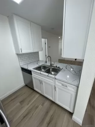 Photo #4: 240018830 Listing 