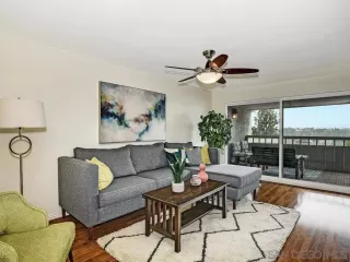 Photo #2: 240018833 Listing