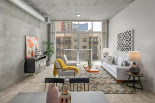 Photo #2: 240018852 Listing