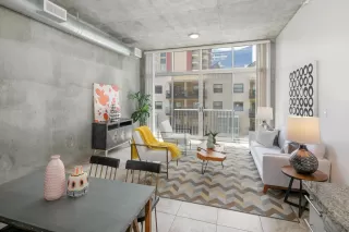 Photo #4: 240018852 Listing