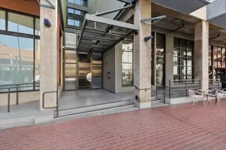 Photo #4: 240019009 Listing 