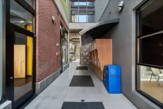 Photo #5: 240019009 Listing 