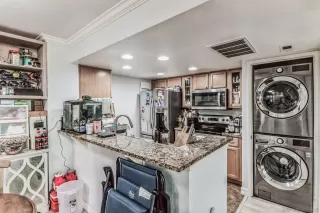 Photo #5: 240019013 Listing 