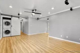 Photo #3: 240019081 Listing