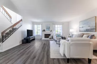 Photo #3: 240019101 Listing