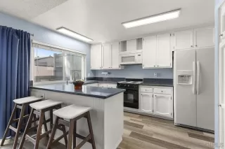 Photo #4: 240019116 Listing