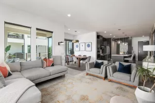 Photo #3: 240019123 Listing