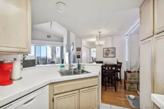 Photo #5: 240019156 Listing