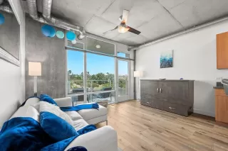 Photo #4: 240019170 Listing