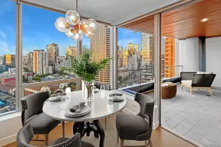 Photo #1: 240019193 Listing