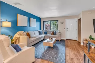 Photo #4: 240019230 Listing