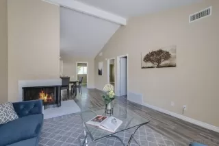 Photo #6: 240019248 Listing