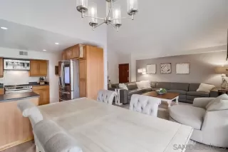 Photo #6: 240019268 Listing