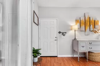 Photo #4: 240019285 Listing