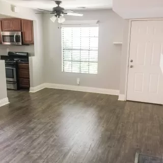 Photo #3: 240019308 Listing 