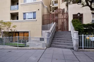 Photo #5: 240019317 Listing