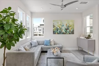 Photo #5: 240019376 Listing