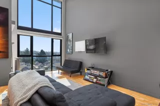 Photo #6: 240019387 Listing