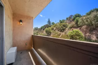 Photo #3: 240019391 Listing