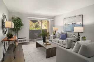 Photo #4: 240019391 Listing