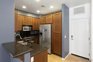 Photo #4: 240019410 Listing 