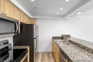 Photo #3: 240019411 Listing