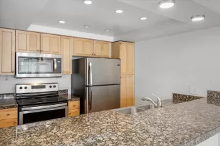 Photo #4: 240019411 Listing