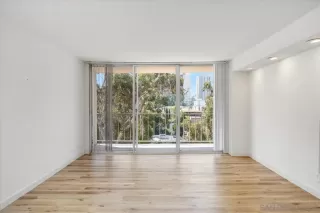 Photo #6: 240019411 Listing