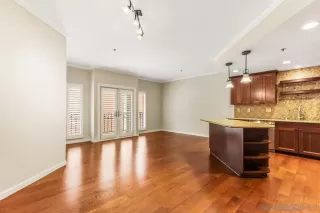 Photo #1: 240019455 Listing