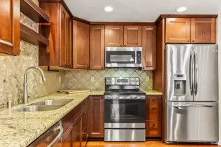 Photo #5: 240019455 Listing