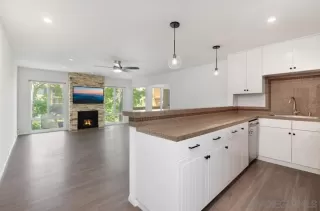 Photo #1: 240019457 Listing