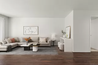 Photo #1: 240019472 Listing 