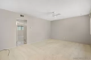 Photo #3: 240019505 Listing 