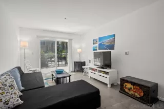 Photo #5: 240019570 Listing 