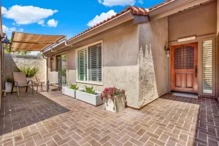 Photo #1: 240019600 Listing 