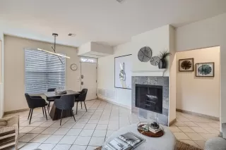 Photo #3: 240019615 Listing