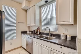 Photo #6: 240019615 Listing