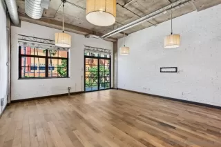 Photo #6: 240019637 Listing