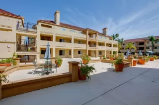 Photo #1: 240019778 Listing