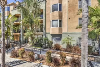 Photo #3: 240019819 Listing