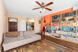 Photo #6: 240019828 Listing