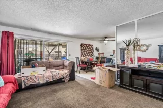 Photo #4: 240019835 Listing