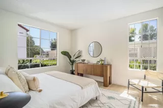 Photo #4: 240019836 Listing