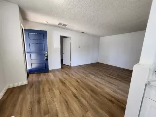 Photo #6: 240019866 Listing