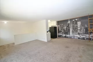 Photo #6: 240019901 Listing