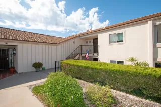 Photo #3: 240019923 Listing