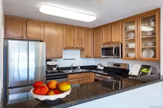 Photo #3: 240019932 Listing 