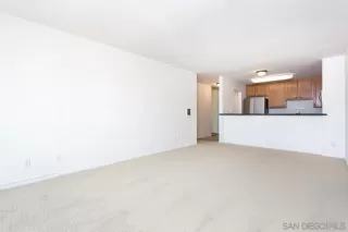 Photo #6: 240019932 Listing 