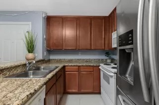 Photo #3: 240020052 Listing 