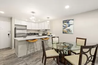 Photo #5: 240020068 Listing